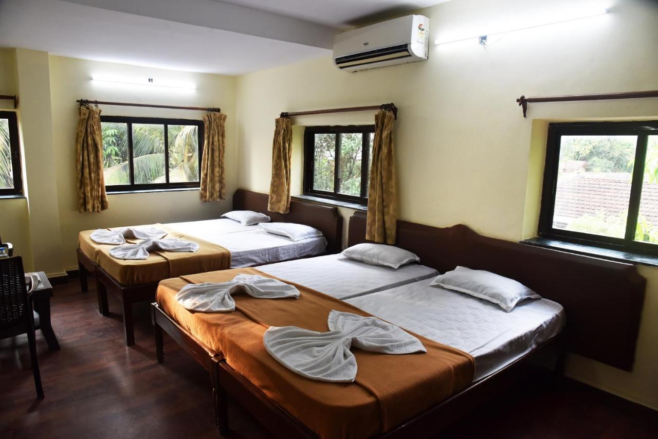 Xavier Beach Resort Candolim Exterior photo