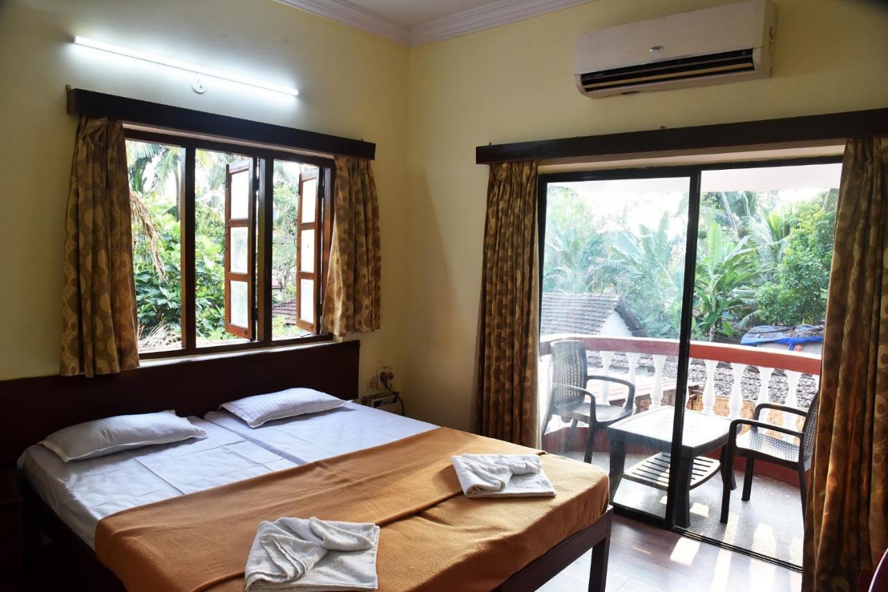 Xavier Beach Resort Candolim Exterior photo